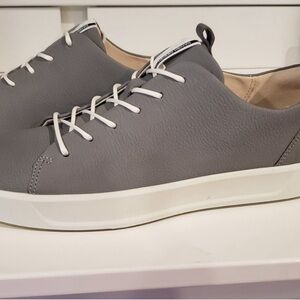 ECCO Women’s Grey Casual Shoes